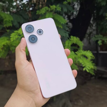 „Redmi 13 5G“ apžvalga: geriausias 2024 m. biudžetinis išmanusis telefonas
