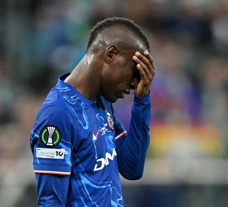 „Chelsea“ derybose eskaluojama Nicolaso ​​Jacksono perdavimo saga