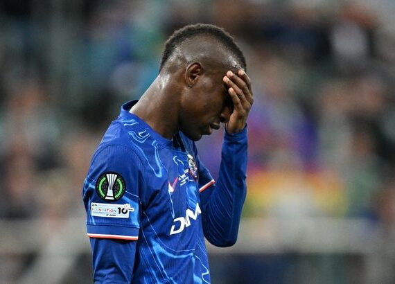 „Chelsea“ derybose eskaluojama Nicolaso ​​Jacksono perdavimo saga